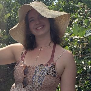 Meet your Posher, Melanie